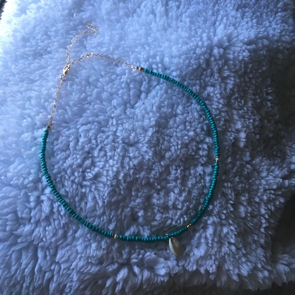 'Beach Bum' Turquoise Beaded Shell Gold Necklace - Picture 6 of 8